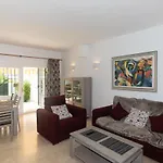7a Allyson דירה